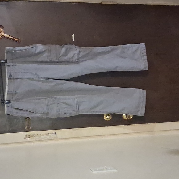 Old Navy Men's Cargo Pants in Gray - Picture 1 of 5